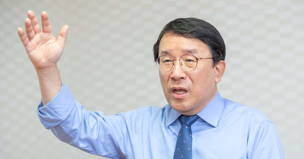 남석관 증권사 실전투자대회 5회 1위 수상 증서 및 트로피